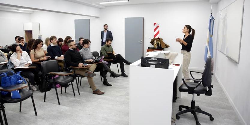 SE REALIZÓ EL CONVERSATORIO 